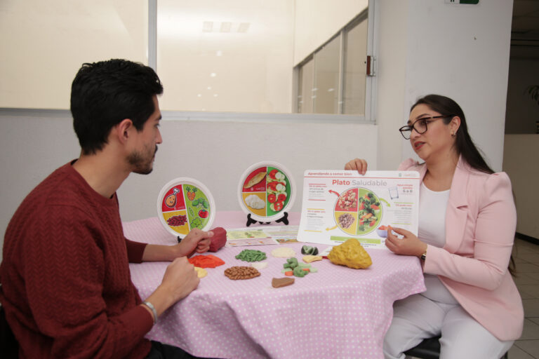 Trabajan en IMSS más de 3 mil profesionales de la nutrición para asegurar la nutrición de los derechohabientes