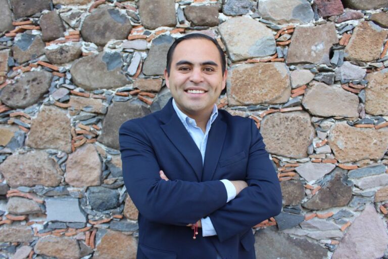 Inicia registro para primera etapa de Becas 2023 en Corregidora