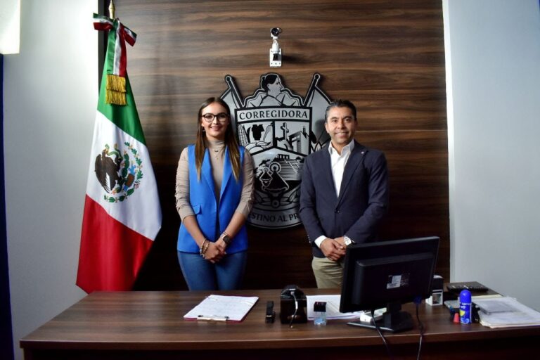 Roberto Sosa recibe a alcaldesa de Ezequiel Montes