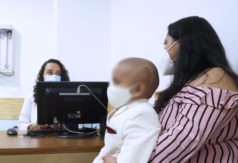 Primer trasplante de células madre en UMAE del CMN Siglo XXI logra que menor supere tumor cerebral