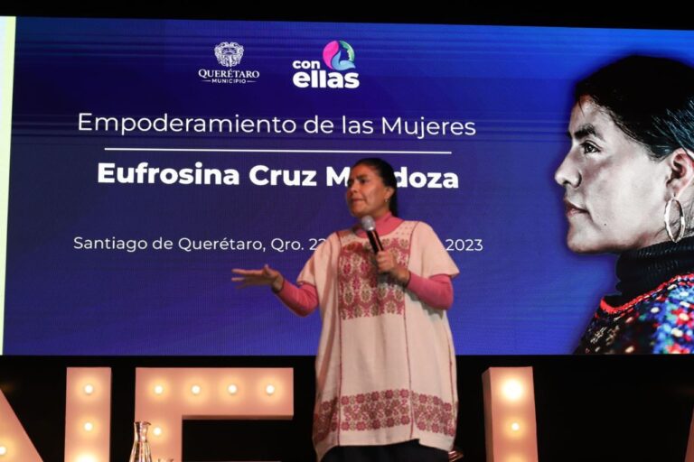 La Diputada Federal y activista por las mujeres, Eufrosina Cruz Mendoza, ofreció su testimonio de vida