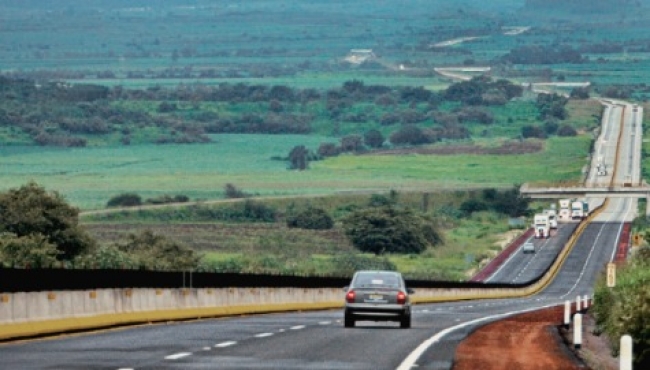 SICT recomienda respetar límites de velocidad en carreteras, durante vacaciones