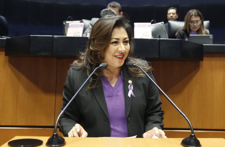 UNA VIDA SEGURA PARA LAS MUJERES NO ES NEGOCIABLE: NADIA NAVARRO