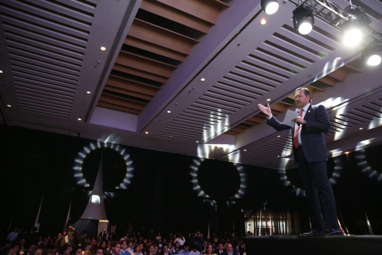 Es momento de que las y los jóvenes tomen las riendas del país: Mauricio Kuri