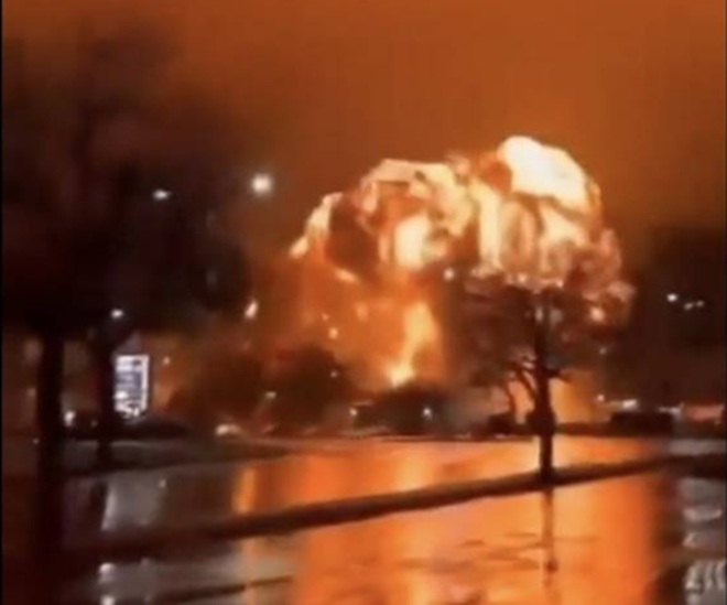 Mueren 6 mexicanos al estrellarse ambulancia aérea en Filadelfia
