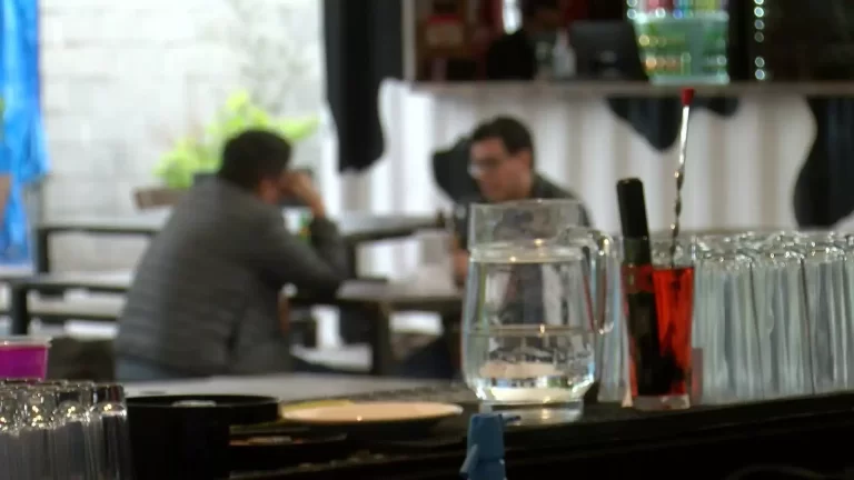 No cerrarán bares a las 3 am en Querétaro, aclara municipio