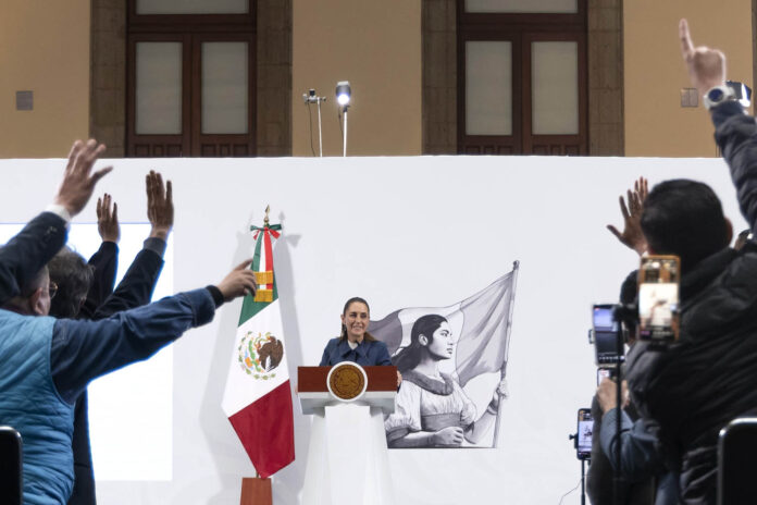 2025-09-02-Conferencia-de-prensa-matutina-Palacio-Nacional-22-JCB