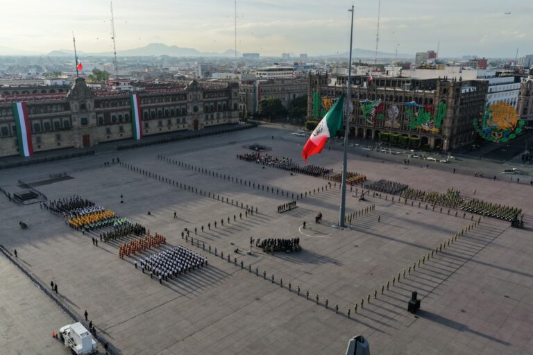 Izamiento de bandera