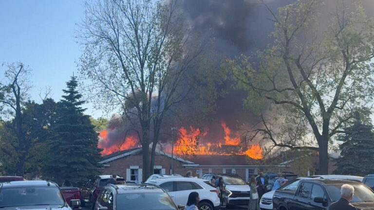 Tiroteo en iglesia en Michigan