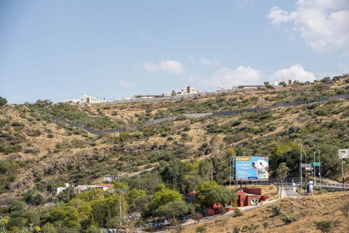 El-ayuntamiento-aprobo-proteger-un-poligono-de-mas-de-189-mil-metros-cuadrados-del-cerro-de-La-Canada-scaled-1 cañada