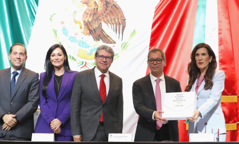 Hacienda entrega el Paquete Económico 2026: Prevén más inversión social y alza de impuestos a refrescos y tabaco