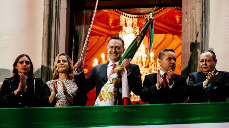 Kuri Encabeza Conmemoración del Grito de Independencia en Querétaro con Homenaje a la Historia Local