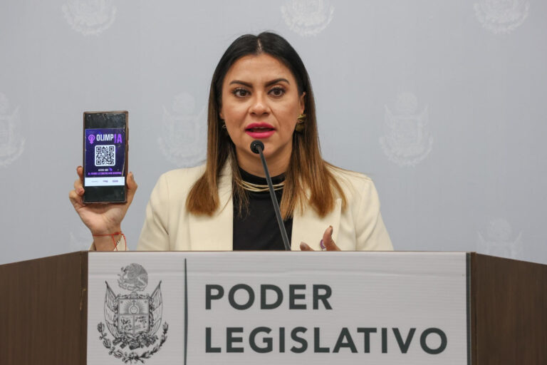 Olimpia Coral Melo Lleva al Congreso de Querétaro su Conferencia “Violencia Digital: Lo Virtual es Real” 