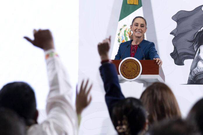 2025-10-22-Conferencia-de-prensa-matutina-Palacio-Nacional-15-JCB CSP221025