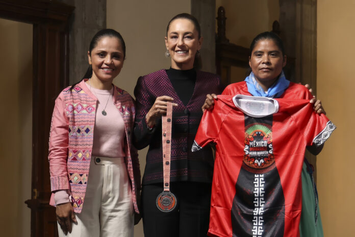 2025-10-31-Conferencia-de-prensa-matutina-Palacio-Nacional-14-JCB CSP311025