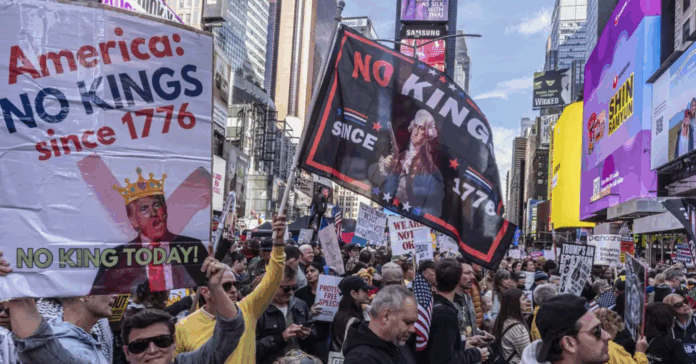 protesta 2025-10-19 4.53.11 PM