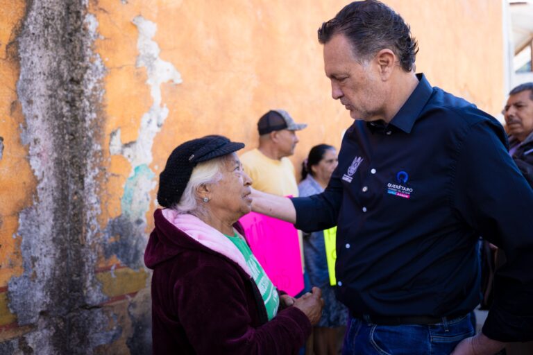 Gobierno de Querétaro Refuerza Apoyo a Damnificados en Peñamiller: Kuri Supervisa Entrega de $6 Mil Víveres