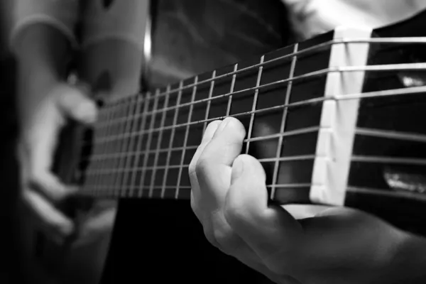 depositphotos_1300661-stock-photo-guitar.jpg