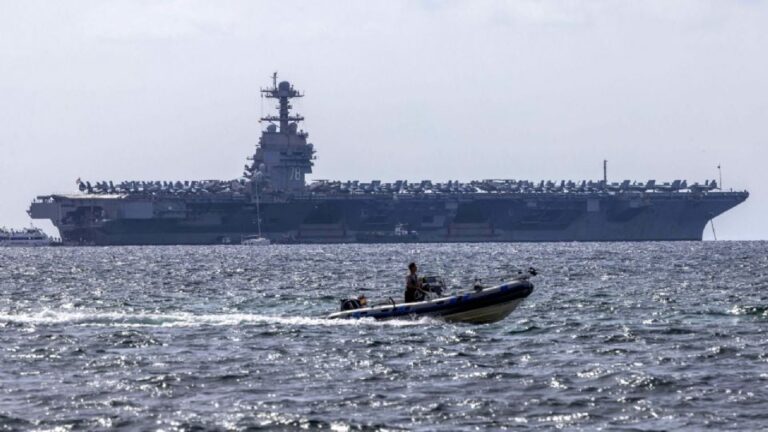 Escalada de Tensión: Estados Unidos Despliega el Portaaviones USS Gerald Ford en el Caribe para Combatir el Narcotráfico