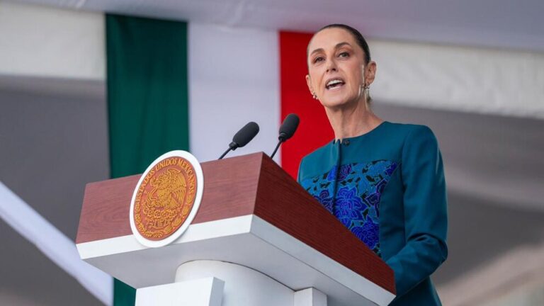 Sheinbaum Inaugura Desfile de la Revolución y Arremete Contra la Oposición: «Se Equivocan Quienes Convocan a la Violencia»