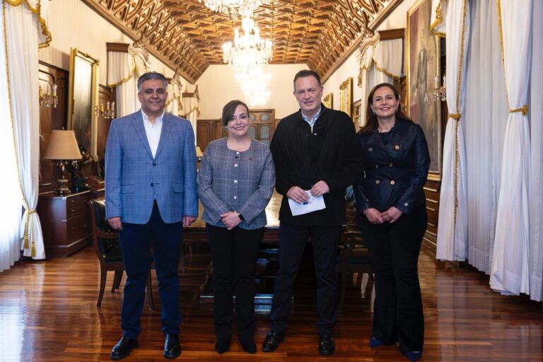 Gobernador Anuncia Aumento del 13% al Presupuesto de la UAQ