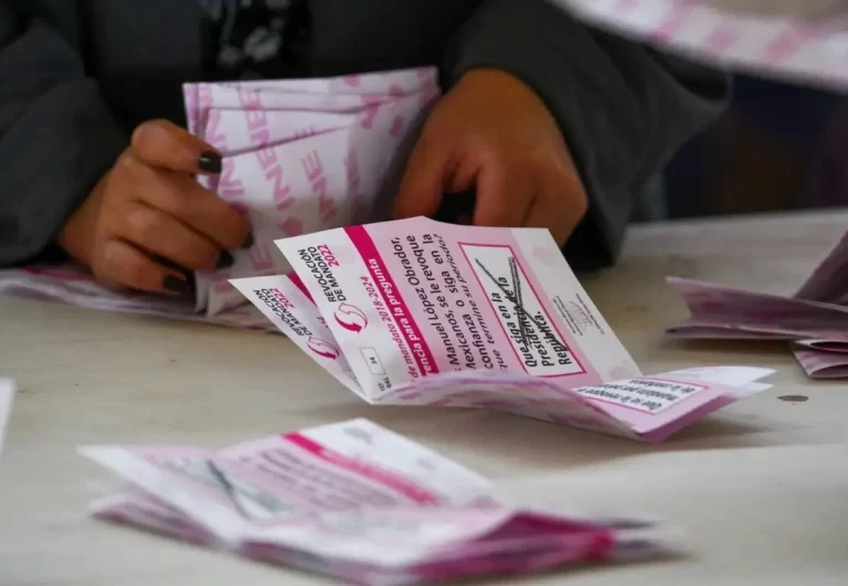 Morena Impulsa Adelantar Revocación de Mandato para 2027