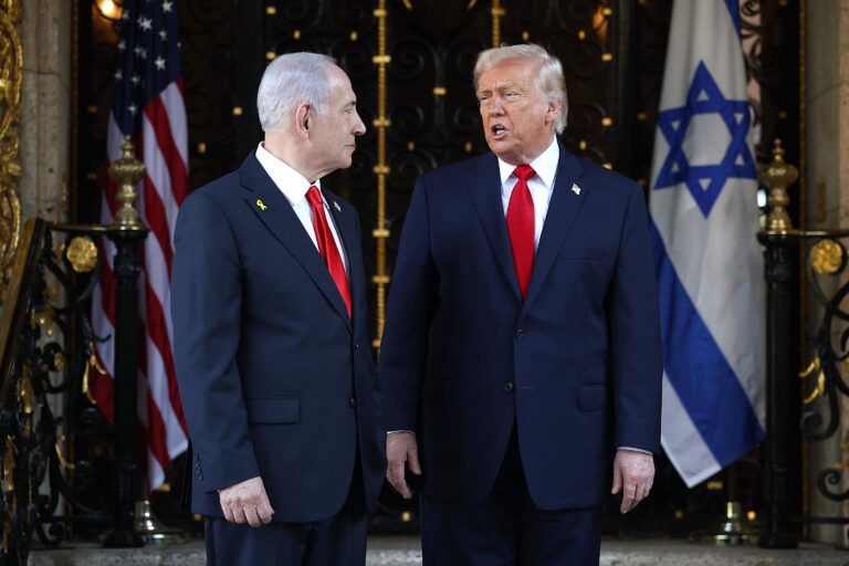 Trump Anuncia que el Indulto a Netanyahu «Está en Camino»
