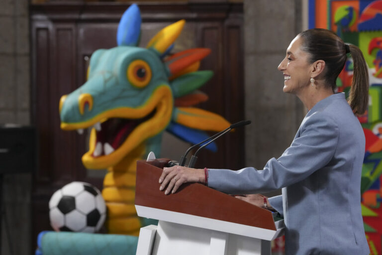 Sheinbaum Viaja a Washington para Sorteo del Mundial 2026 y Reuniones con Líderes Norteamericanos