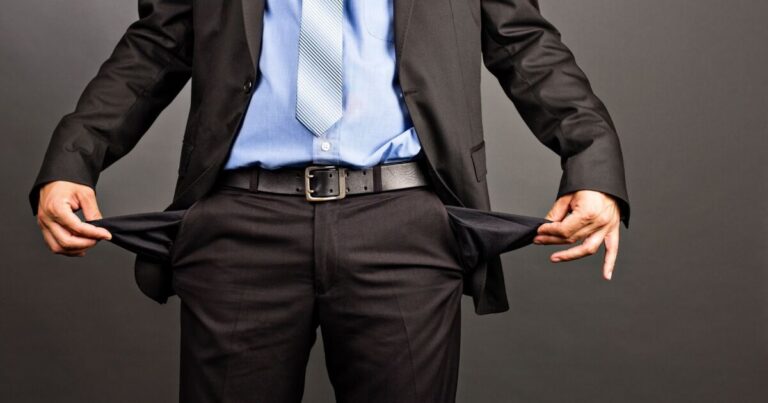 Más del 70% de los Hogares Querétanos Permanecen en Pobreza Laboral, Según el CEEY