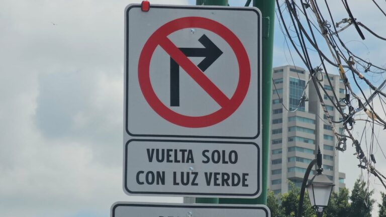 Querétaro Prohíbe Vueltas Continuas a la Derecha para Reducir Atropellamientos