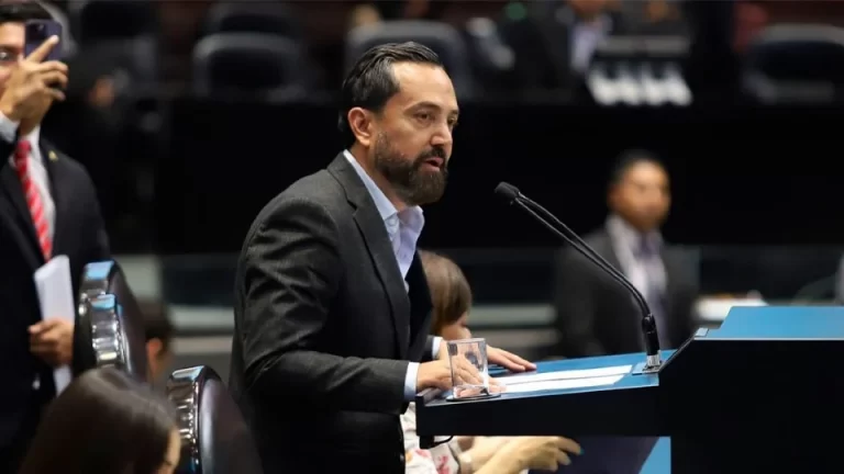 “Puede Perder el Registro”: Morena Denuncia al PAN CDMX ante el INE por Supuesta Propaganda Oculta