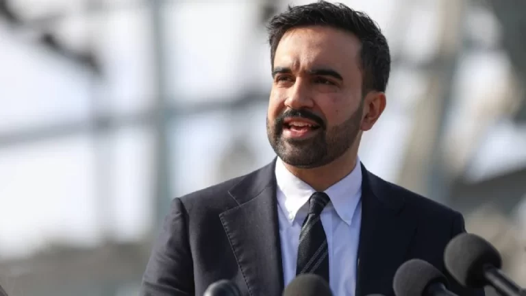 Zohran Mamdani: «Nueva York siempre será una ciudad de migrantes»; llama a conocer derechos tras redada de ICE en Manhattan