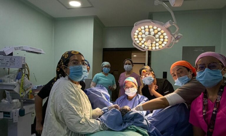 Nace en Querétaro la Primera Bebé del Año Nuevo en el IMSS