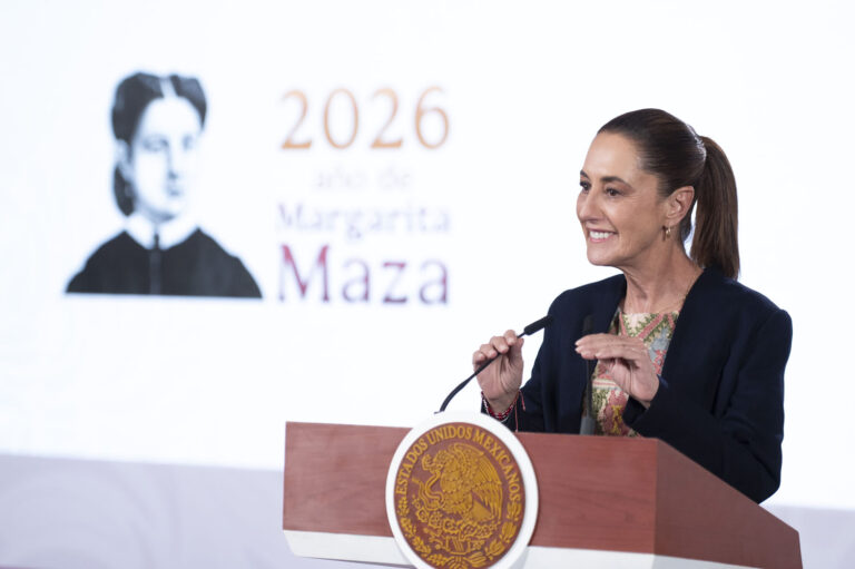 Claudia Sheinbaum responde a la destitución de Marx Arriaga: «Los libros de texto no son patrimonio de una persona»