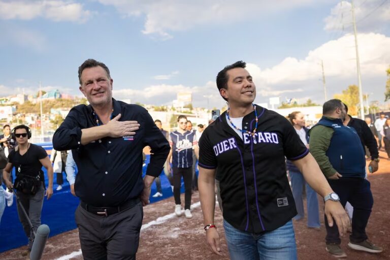 Mauricio Kuri y Felifer Macías entregan rehabilitación de la Unidad Deportiva Ejido San Pablo