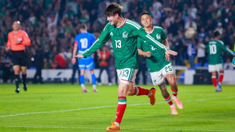 Selección Mexicana golea 4-0 a Islandia en el Estadio La Corregidora