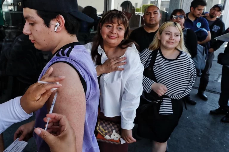 IMSS lanza jornada nacional intensiva de vacunación contra el sarampión este 21 y 22 de febrero