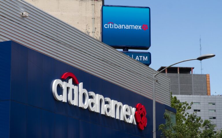 Citi vende 24% de Banamex a inversionistas institucionales por 43 mil mdp