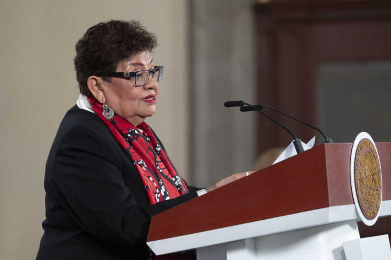 Sheinbaum presenta iniciativa para investigar toda muerte violenta de mujer como feminicidio