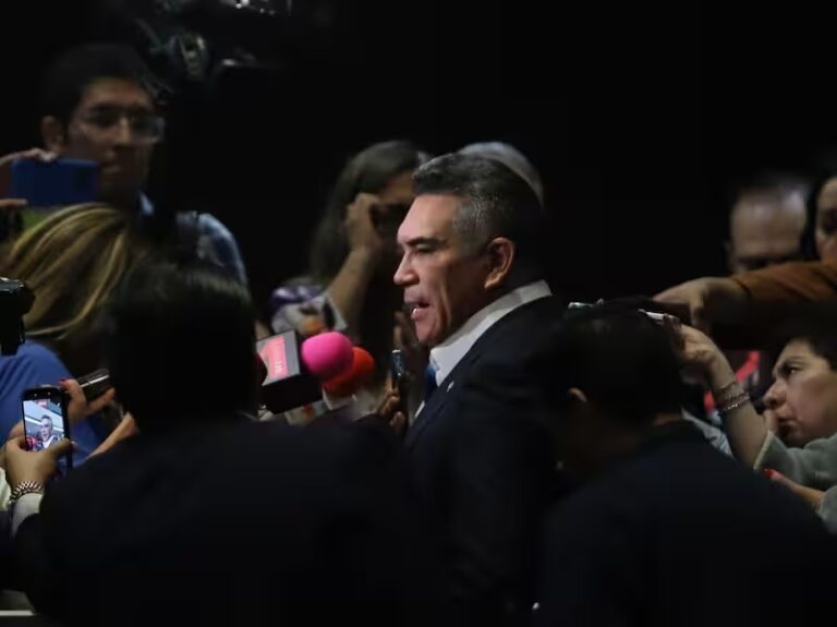 Alito Moreno celebra freno de oposición y PT a revocación de mandato