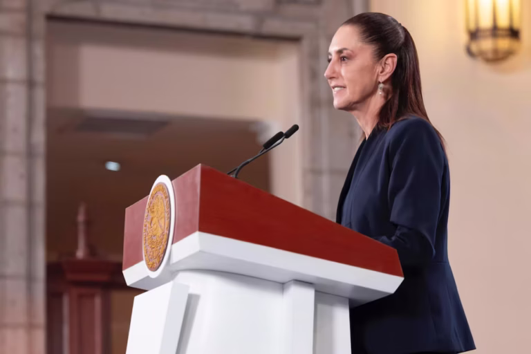 Sheinbaum exige claridad por muerte de agentes de EE. UU. y reprocha operativo sin permiso federal