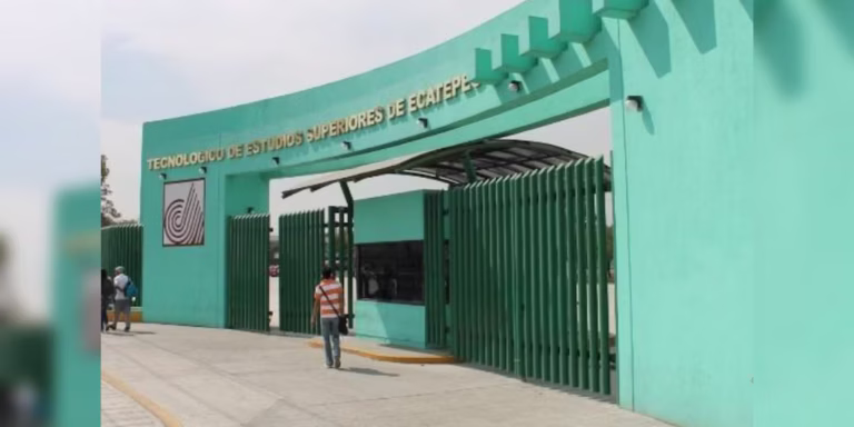 Hallan a recién nacido abandonado en bote de basura del TESE en Ecatepec