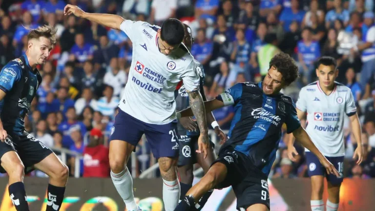Gallos Blancos y Cruz Azul reparten puntos en el Estadio Corregidora