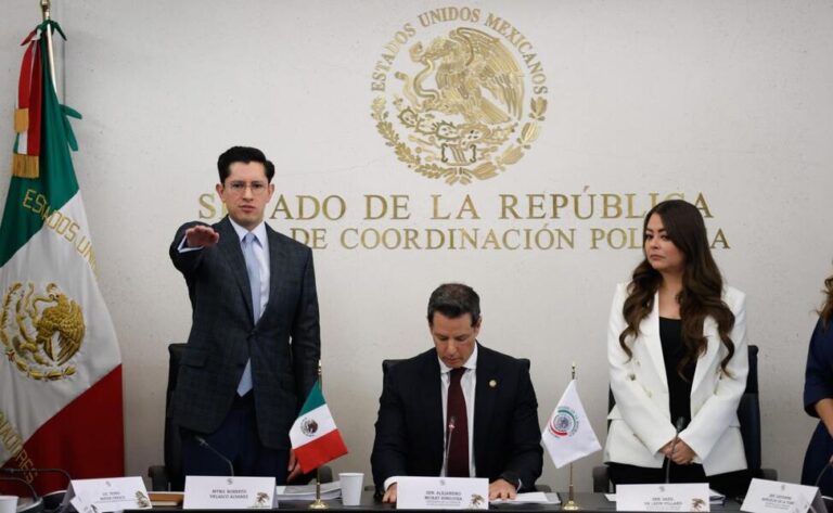 Senado ratifica a Roberto Velasco como nuevo Canciller