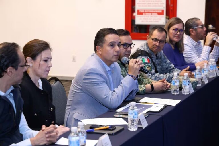 Refuerzan coordinación para garantizar entornos seguros en antros y bares de Querétaro