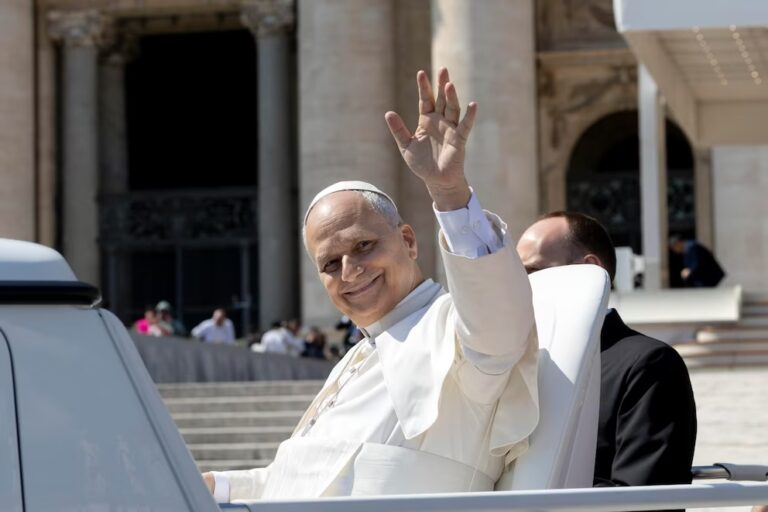 Papa León XIV inicia su primera gira internacional por África: Diálogo y reconciliación