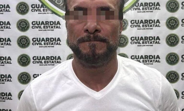 Detienen al luchador Alberto del Río en SLP por presunta agresión a su pareja