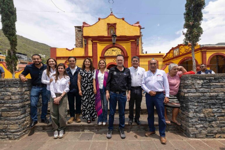 Kuri entrega restauración de la Parroquia de Santa María de Guadalupe en Pinal de Amoles