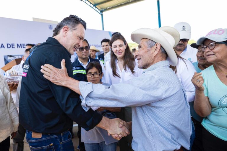 Kuri entrega caminos en la Sierra Gorda y el Semidesierto tras afectaciones por lluvias