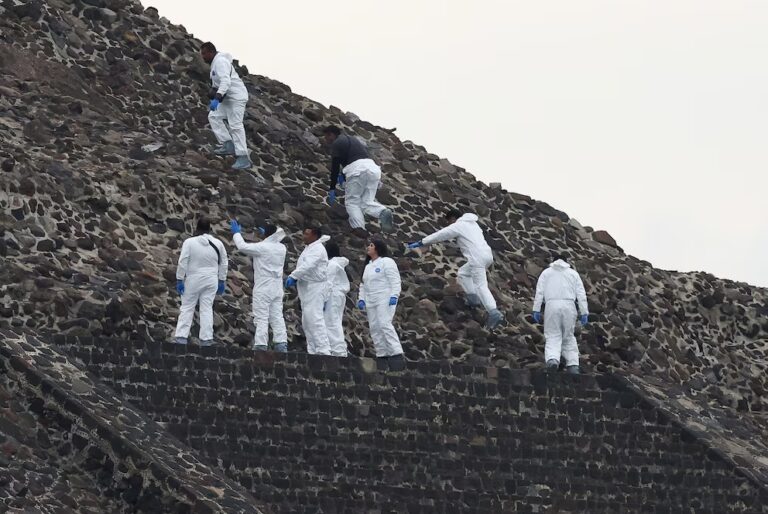 Ataque armado en Teotihuacán deja 13 turistas extranjeros heridos, incluyendo menores
